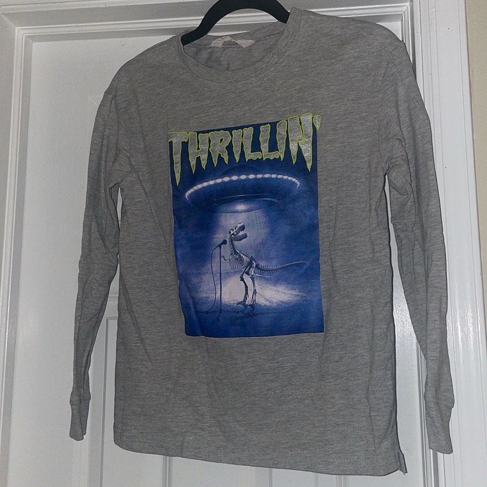 ⭐️SALE⭐️H&M NEW long sleeve boys Tshirt size 10–12Y BNWOT